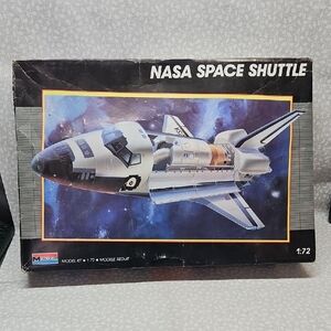 1987 Monogram Nasa Space Shuttle 1:72 Scale Model Kit Complete